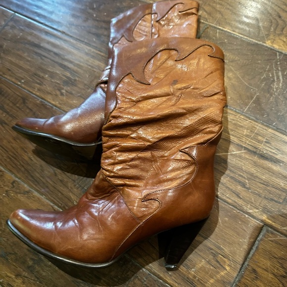 Shoes - Vintage WESTERN Brown Leather Women's Boots one side buckle